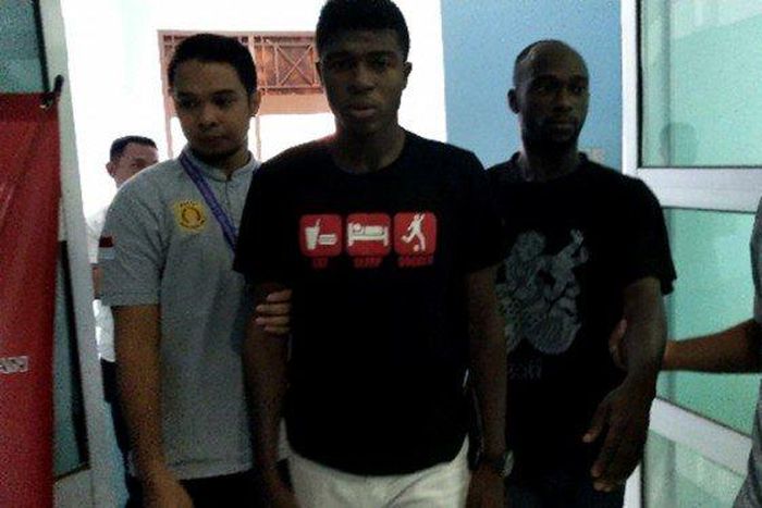 ___9182734___2018___12___9___19___arrested