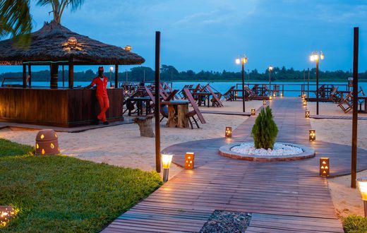 vacation locales in Ghana for families this Christmas.