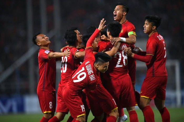 Vietnam's early goal in the Suzuki Cup final against Malaysia in Hanoi was enough to clinch the match