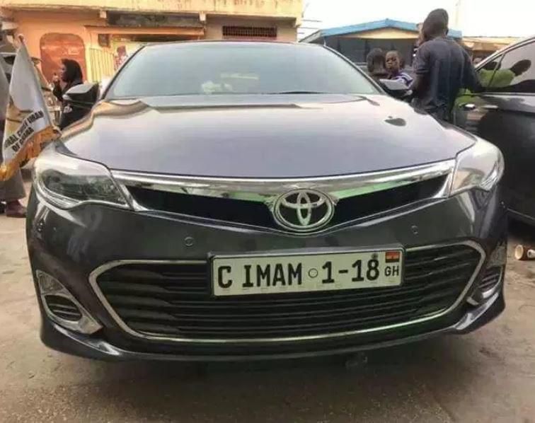 Check out the expensive car Vice President Bawumia gifted National Chief Imam