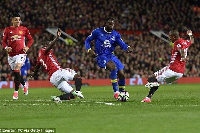 ___6951135___https:______static.pulse.com.gh___webservice___escenic___binary___6951135___2017___7___6___12___42145C8600000578-4670626-image-a-22_1499333605005