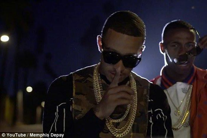 ___6895520___https:______static.pulse.com.gh___webservice___escenic___binary___6895520___2017___6___25___13___41B1469600000578-0-image-a-61_1498257464086