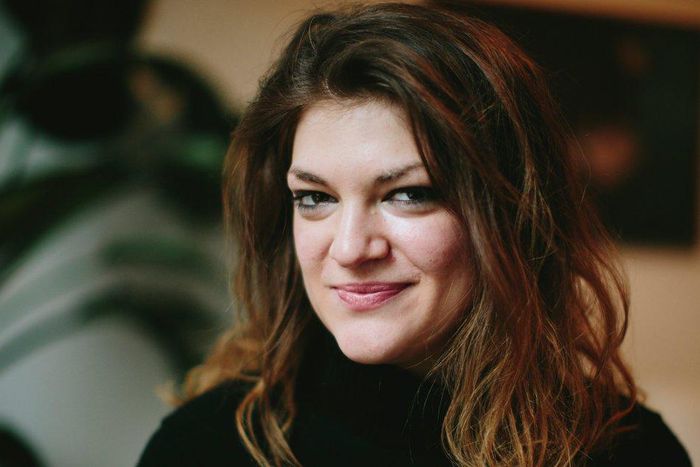 Spitting and chewing eating disorder