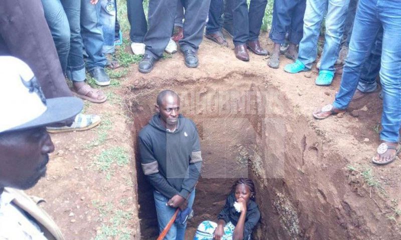 Widow occupies husband’s grave to stop burial as his killer walks free
