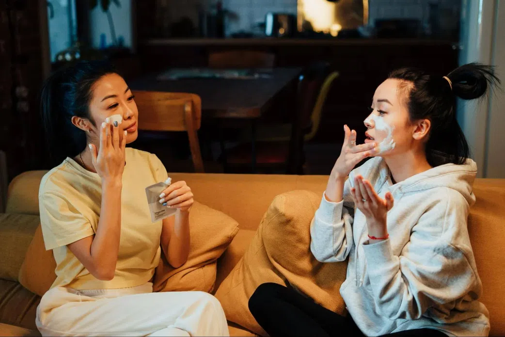 National Girlfriends Day: 5 thoughtful ways to celebrate your female friend today