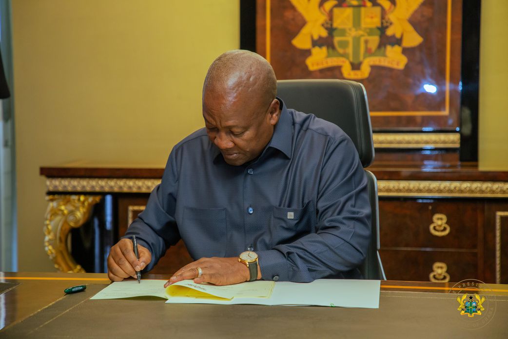 Pres. Mahama reportedly set to suspend CJ Torkonoo amid removal petitions