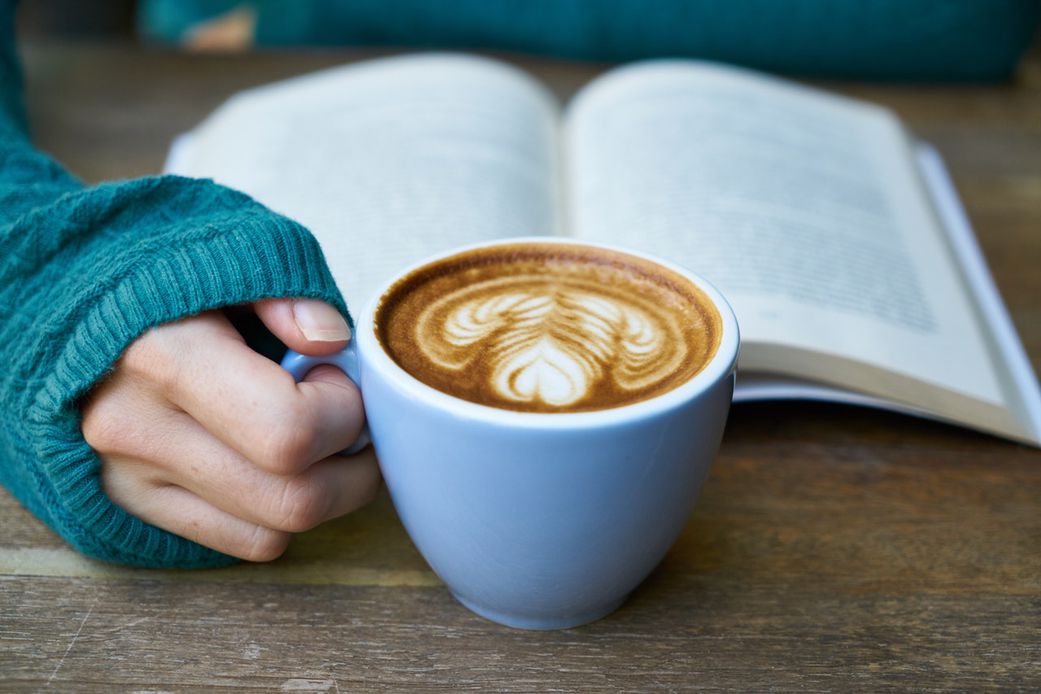 5 habits that instantly make you more attractive (no money needed)