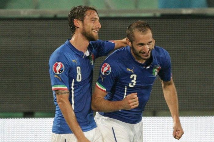 Italy's Giorgio Chiellini (R) and Claudio Marchisio, pictured in 2014, are left out of the squad set to face Albania in a 2018 World Cup qualifier