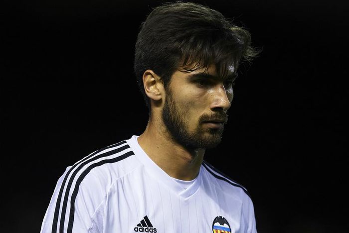 ___5092185___https:______static.pulse.com.gh___webservice___escenic___binary___5092185___2016___5___31___1___andre-gomes-cropped_x0668prec3kf10551ltakselw_2