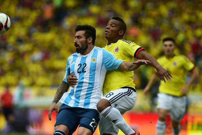 ___5072497___https:______static.pulse.com.gh___webservice___escenic___binary___5072497___2016___5___25___5___ezequiel-lavezzi-and-frank-fabra-colombia-vs-argentina-2015_9mzdw36y16s81xqqq701sfngg