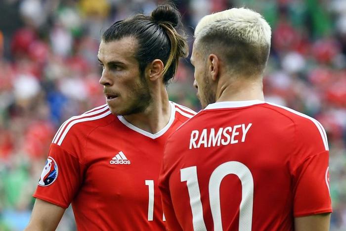 ___5206365___https:______static.pulse.com.gh___webservice___escenic___binary___5206365___2016___7___5___0___gareth-bale-aaron-ramsey-cropped_ed0ayralp77218cwx324s7cut_2