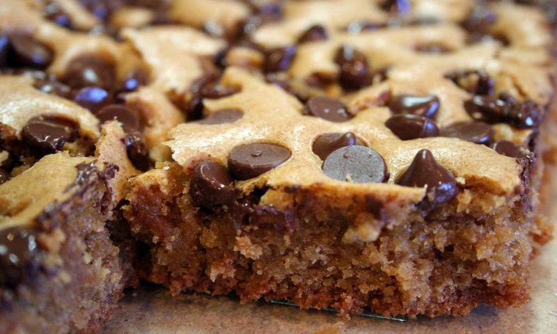 Chocolate chip blondies