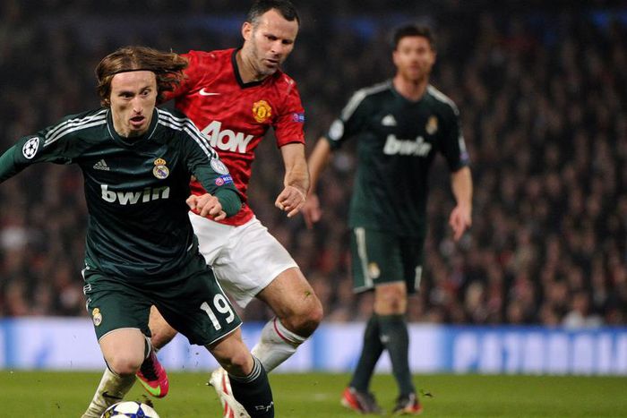 ___5639789___https:______static.pulse.com.gh___webservice___escenic___binary___5639789___2016___10___21___19___modric-giggs-cropped_1s3vgpk6bydqr17q7q0gl37slg_1