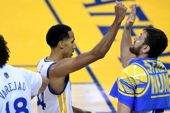 ___5107229___https:______static.pulse.com.gh___webservice___escenic___binary___5107229___2016___6___3___12___shaunlivingston-cropped_6wdoo9vxwfxf1ao6vke76wfdn_2