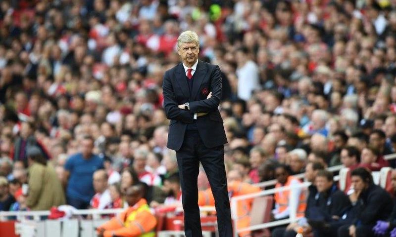 Arsenal's manager Arsene Wenger watches from the touchline during the English Premier League football match against Everton at the Emirates Stadium in London on May 21, 2017