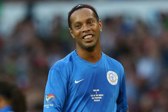 ___5350467___https:______static.pulse.com.gh___webservice___escenic___binary___5350467___2016___10___8___17___ronaldinho-cropped_1x1obopqgsqkg1qxgp85jzslnw_2