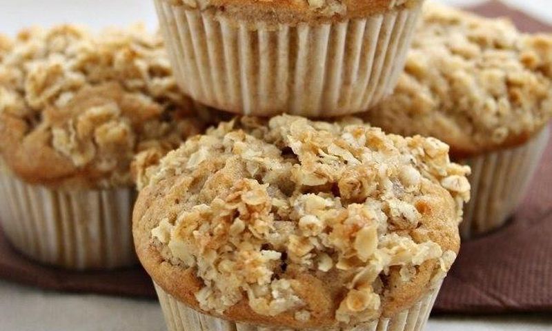 Banana and oat muffins
