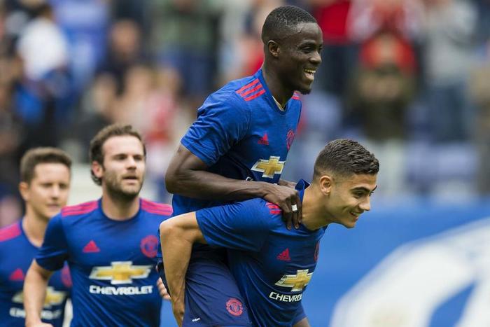 ___5274559___https:______static.pulse.com.gh___webservice___escenic___binary___5274559___2016___7___17___20___manchester-united-cropped_tjmass65uvbl1wrx9dhbjge63