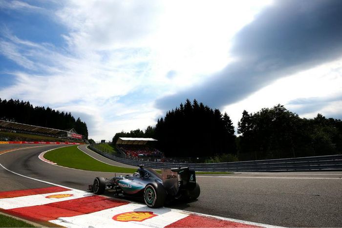 ___5416292___https:______static.pulse.com.gh___webservice___escenic___binary___5416292___2016___8___24___21___lewishamilton-cropped_d7rgmelptqeo1cpjcv5tc4hf9