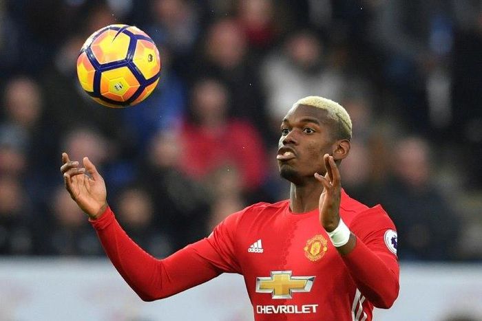 Manchester United's Paul Pogba will face his brother Florentin when the side play Saint-Etienne in the Europa League
