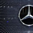 German luxury carmaker Daimler plans to invest 10 billion euros in the development of electric vehicles in the coming years.
