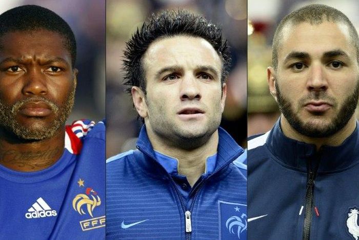 L-R: France's Djibrill Cisse, Mathieu Valbuena and Karim Benzema