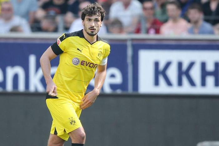 ___5017545___https:______static.pulse.com.gh___webservice___escenic___binary___5017545___2016___5___10___23___matshummels-cropped_171jurdq77zp51447j3cz9prfs_2