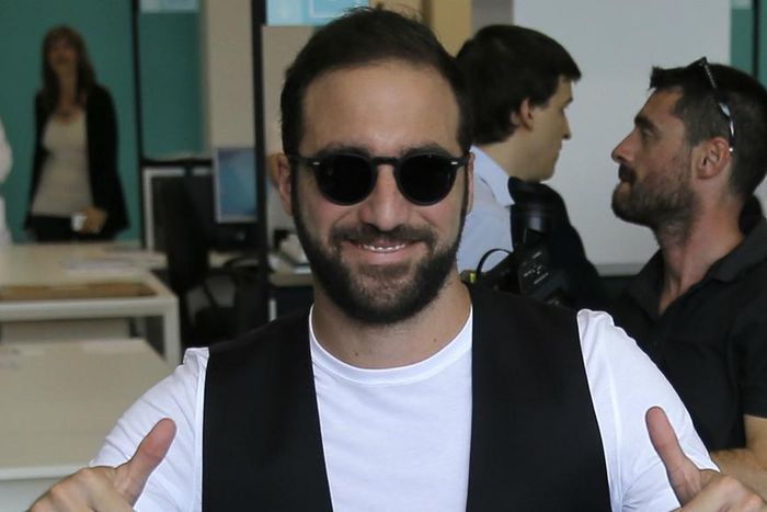 ___5322456___https:______static.pulse.com.gh___webservice___escenic___binary___5322456___2016___7___29___19___gonzalohiguain-cropped_1612dyr83lr8711oyq2aei10hm_2