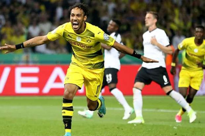 ___6745754___https:______static.pulse.com.gh___webservice___escenic___binary___6745754___2017___5___27___22___aubameyang-cropped_1mkk56o1akrwr1a2rw9ptgjoh6_1