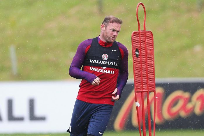 ___5453185___https:______static.pulse.com.gh___webservice___escenic___binary___5453185___2016___9___4___14___waynerooney-cropped_nde6icfcuq3f12izlioiw1bl5