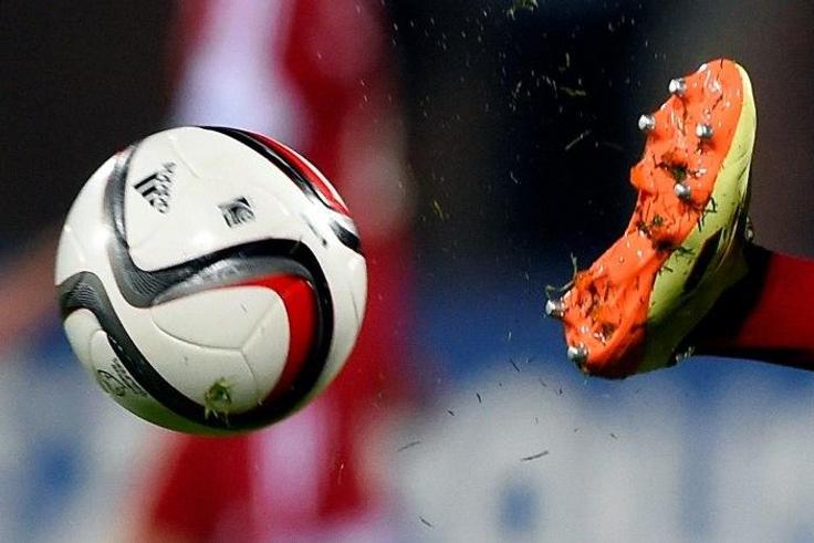 A University of Manchester survey has found that 41 percent of the 13,876 professional football players who responded have experienced delayed payment of wages