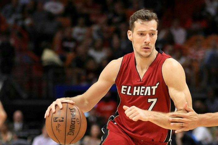 Goran Dragic makes 11 of 18 shots from the field including five of nine from beyond the arc against the New Orleans Pelicans