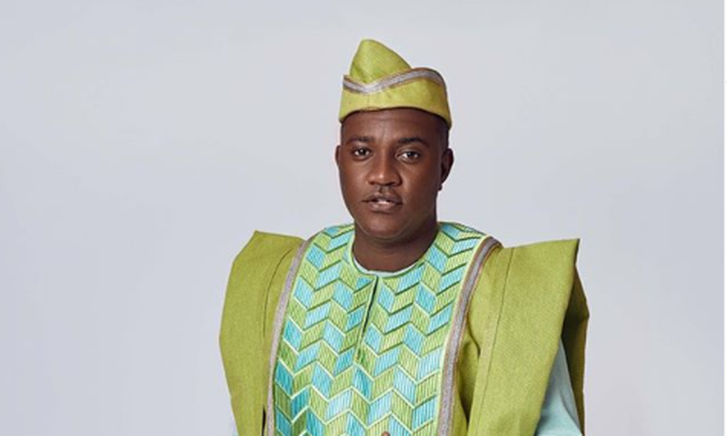 John Dumelo