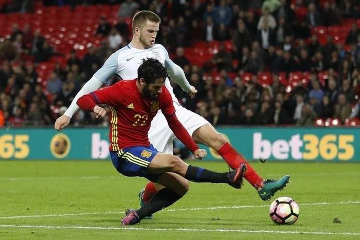 Spain's Isco scores their second goal  Action Images via Reuters / Carl Recine Livepic EDITORIAL USE ONLY.