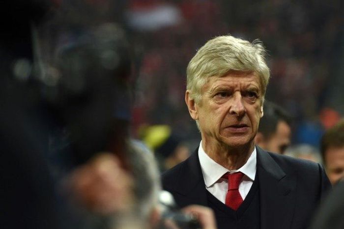 Arsenal's head coach Arsene Wenger arrives in the stadium prior the Champions League round of 16 match against FC Bayern Munich in Munich, southern Germany, on February 15, 2017