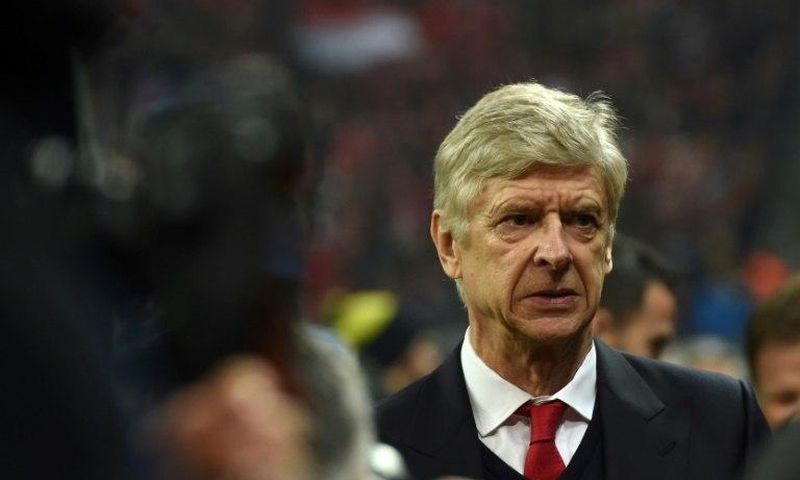 Arsenal's head coach Arsene Wenger arrives in the stadium prior the Champions League round of 16 match against FC Bayern Munich in Munich, southern Germany, on February 15, 2017