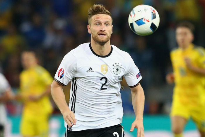 ___5368095___https:______static.pulse.com.gh___webservice___escenic___binary___5368095___2016___8___11___17___shkodran-mustafi-cropped_p4grpz4rf1y61xbk3hjf1ff29