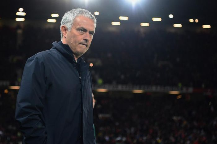 ___5549123___https:______static.pulse.com.gh___webservice___escenic___binary___5549123___2016___10___22___6___josemourinho-cropped_a4iq696e1ftj1lckagvqwrrbj