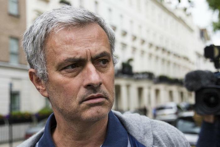 ___5070878___https:______static.pulse.com.gh___webservice___escenic___binary___5070878___2016___6___4___0___josemourinho-cropped_cbtrl1ri2iiv17bjgz4hj9kzb_1