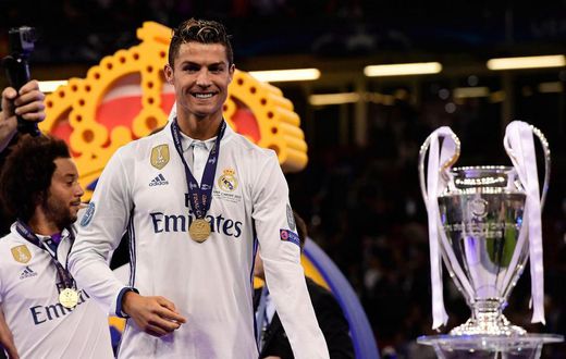 ___6829167___https:______static.pulse.com.gh___webservice___escenic___binary___6829167___2017___6___13___13___cristiano-ronaldo
