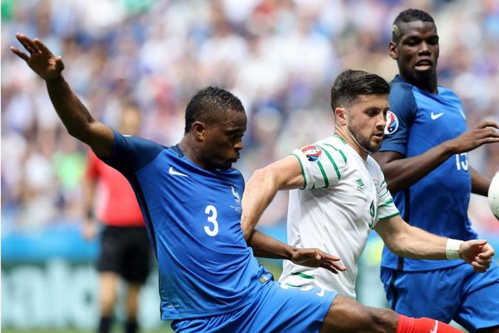 ___5212367___https:______static.pulse.com.gh___webservice___escenic___binary___5212367___2016___6___30___17___patriceevrashanelongpaulpogba-cropped_1c6vgfweylb9u1bjjjbfdcz74g_2