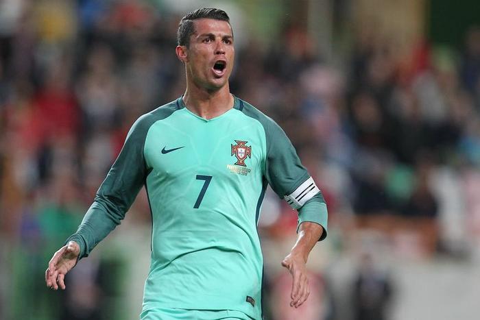 ___5119901___https:______static.pulse.com.gh___webservice___escenic___binary___5119901___2016___6___7___3___cristiano-ronaldo-cropped_12dt3wqq983lu1m2hyr4drbl6n