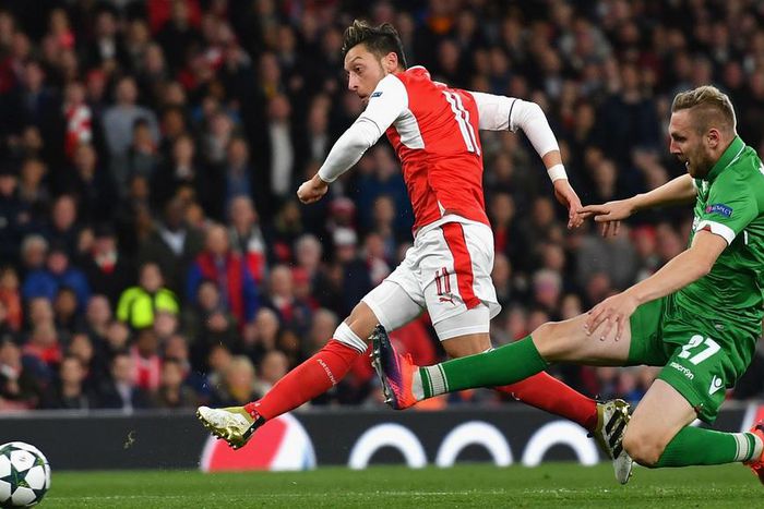 ___5630901___https:______static.pulse.com.gh___webservice___escenic___binary___5630901___2016___10___21___14___mesutozil-cropped_xuc25l8mbhv21uk9e2n183r9x