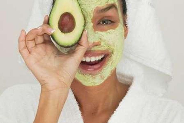 Using avocado as face mask