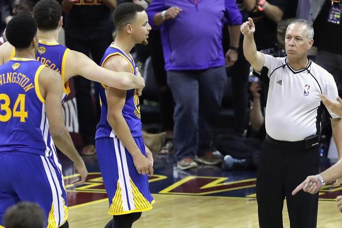 ___5159822___https:______static.pulse.com.gh___webservice___escenic___binary___5159822___2016___6___17___12___stephencurry-cropped_14m2szpq28hb71w39ozbw8ejwf_2