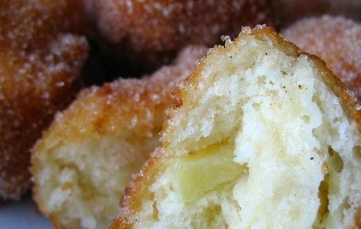 Apple fritters (allrecipes.com)