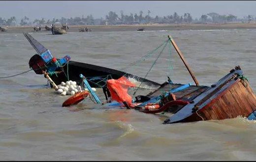 The boat, according to Gbedeho, was coming from Grube to Yeji carrying 57 passengers when suddenly the boat hit a tree stump.