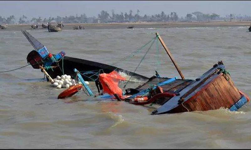 The boat, according to Gbedeho, was coming from Grube to Yeji carrying 57 passengers when suddenly the boat hit a tree stump.