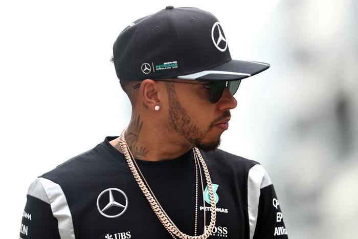___4980427___https:______static.pulse.com.gh___webservice___escenic___binary___4980427___2016___4___30___18___lewishamilton-cropped_11wgwbe8kmfx91qqlzwo8gs4ko_2