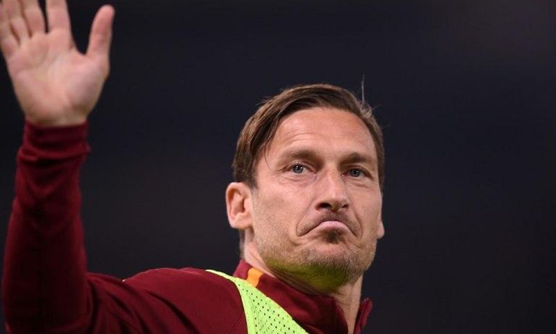 Roma's Francesco Totti waves to supporters after the Serie A match against Juventus, on May 14, 2017